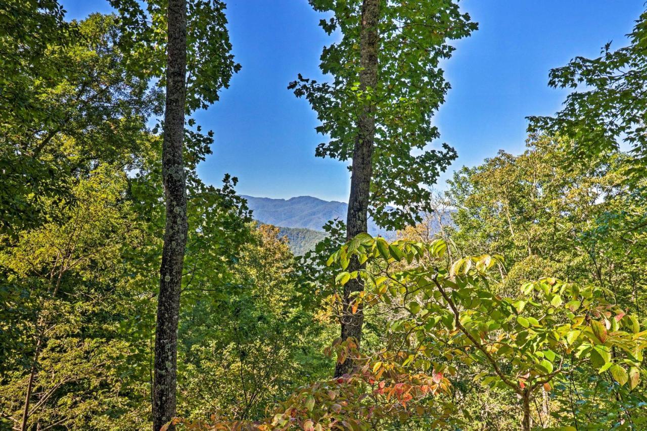 Secluded Bryson City Hideaway With Mountain Views! Exterior photo